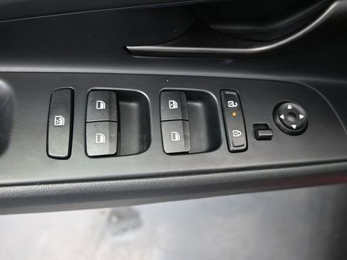 Certified 2025 Hyundai Elantra Sport image 23