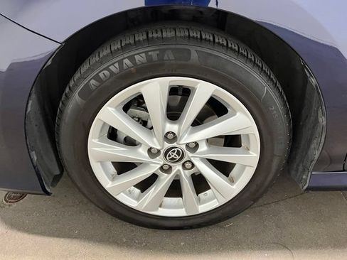 Used 2022 Toyota Camry LE FWD image 28