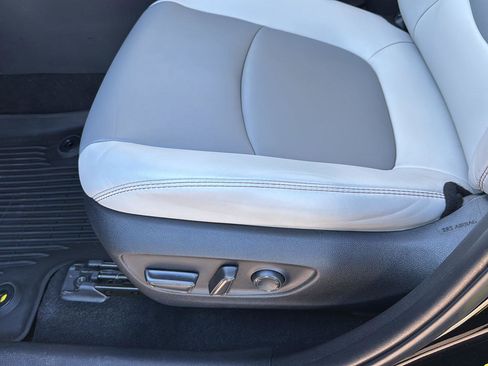 Certified 2022 Toyota RAV4 XLE Premium image 27