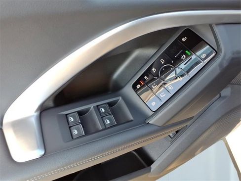 Used 2025 Audi Q5 Premium w/ Convenience Package image 11