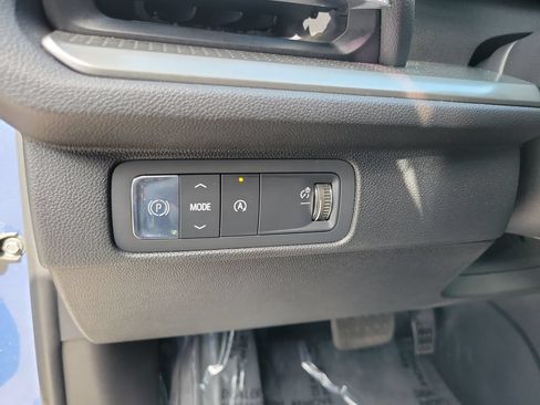 Used 2024 Chevrolet Traverse LS FWD image 19