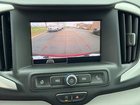 Used 2023 GMC Terrain SLE w/ Driver Convenience Package image 20