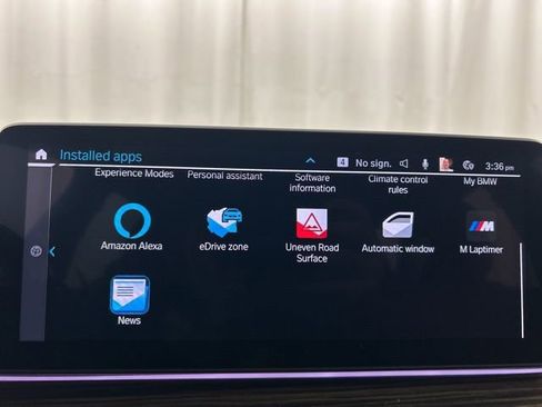 Used 2023 BMW 530e xDrive w/ Convenience Package image 22