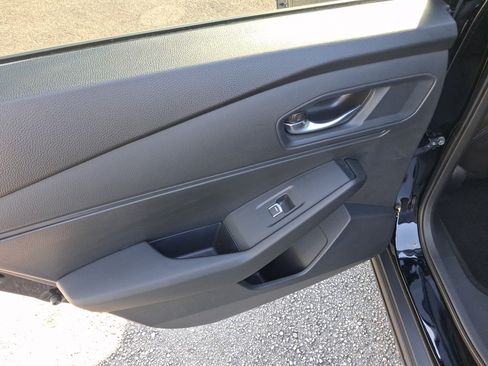 Used 2023 Honda Accord EX image 6