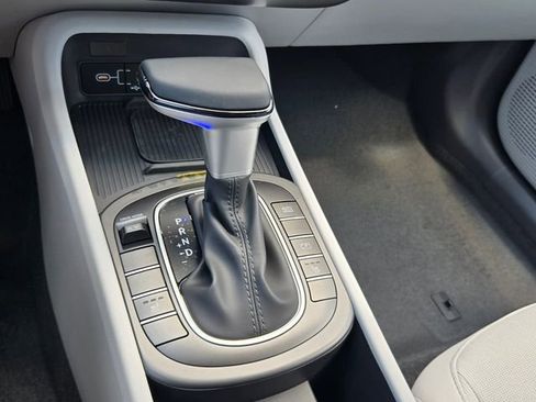 New 2026 Hyundai Kona SEL Sport FWD image 11