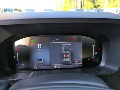 New 2025 Ford Maverick XL image 28