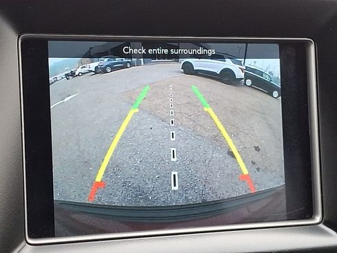 Used 2020 Jeep Grand Cherokee Laredo AWD/4WD image 17