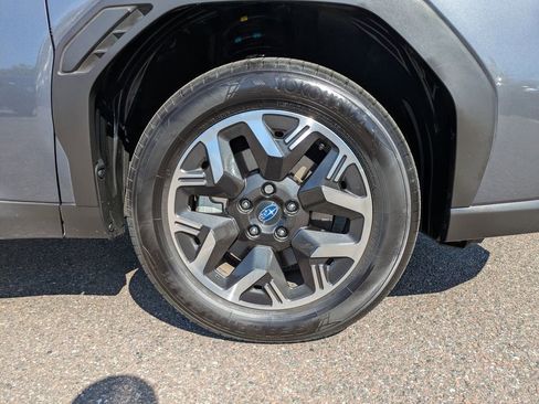 Certified 2025 Subaru Forester w/ Convenience Package #1 image 10