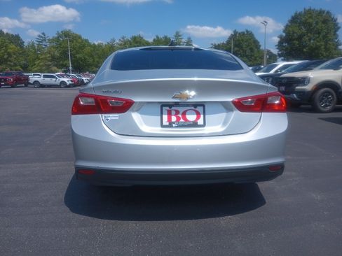Used 2017 Chevrolet Malibu LS FWD image 6
