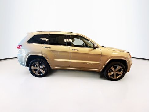 Used 2014 Jeep Grand Cherokee Overland AWD/4WD image 10