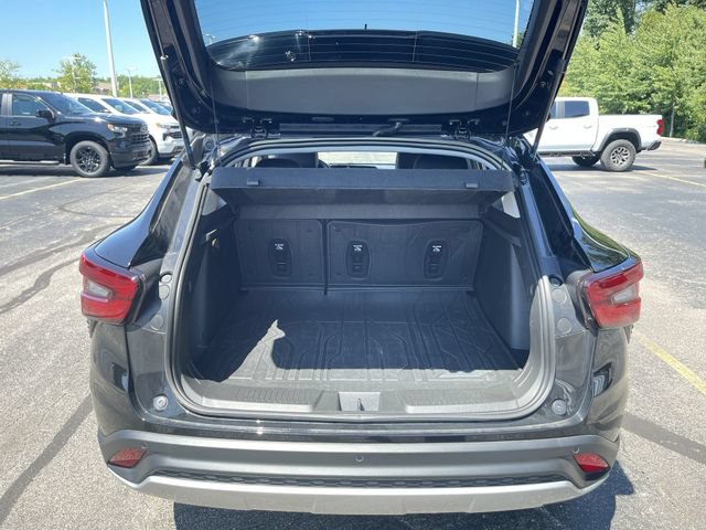 Used 2026 Chevrolet Trax LT w/ Driver Confidence Package FWD image 24