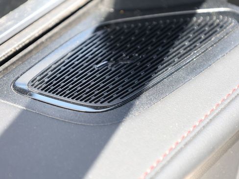 Used 2025 Mercedes-Benz GLC 43 AMG 4MATIC image 15