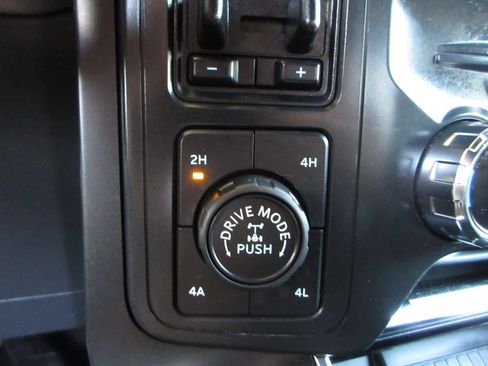 Used 2022 Ford F150 Raptor w/ Equipment Group 801A High AWD/4WD image 21
