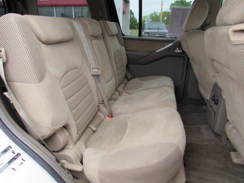 Used 2011 Nissan Pathfinder SV w/ Protection Pkg AWD/4WD image 6