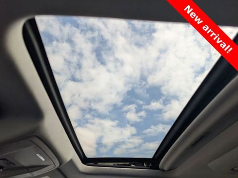 Used 2015 Chevrolet Suburban LTZ image 28