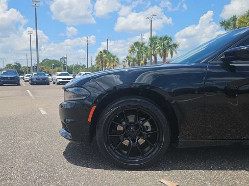 Used 2021 Dodge Charger SXT RWD image 18