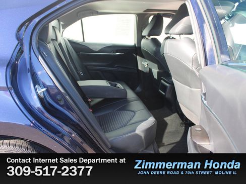 Used 2021 Toyota Camry SE w/ Convenience Package image 7