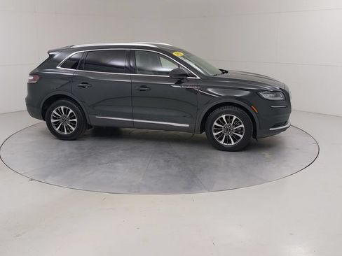 Used 2023 Lincoln Nautilus FWD w/ Premium Package image 11