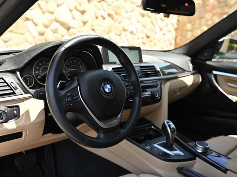 Used 2019 BMW 330i xDrive Wagon w/ Premium Package AWD/4WD image 12