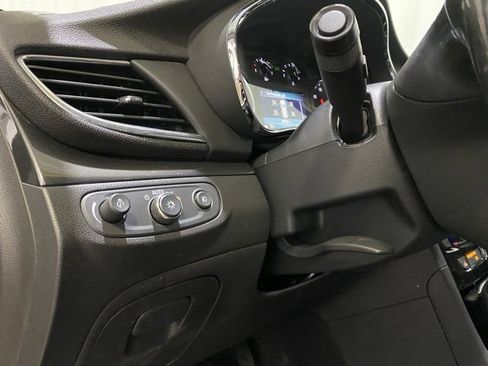 Used 2019 Buick Encore Essence image 14