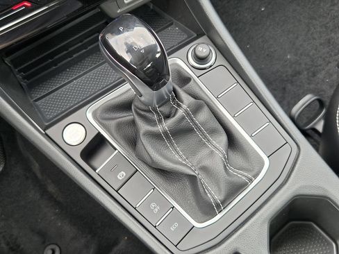 New 2027 Volkswagen Jetta SE FWD image 18