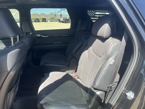 Used 2025 Hyundai Palisade Calligraphy AWD/4WD image 14