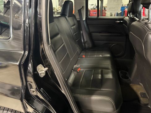 Certified 2016 Jeep Patriot High Altitude image 18
