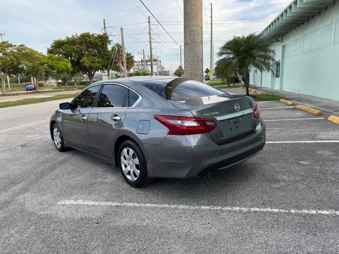 Used 2018 Nissan Altima 2.5 S w/ S Convenience Package FWD image 6