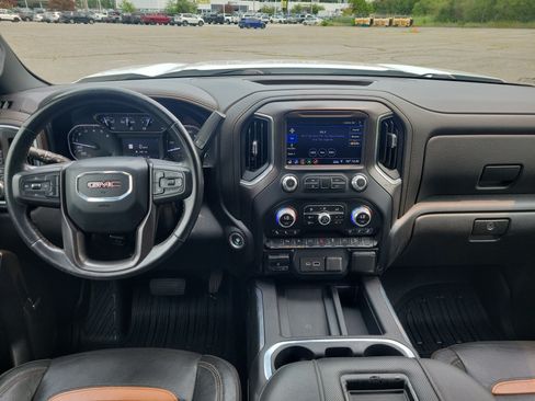 Used 2019 GMC Sierra 1500 AT4 w/ AT4 Premium Package AWD/4WD image 18