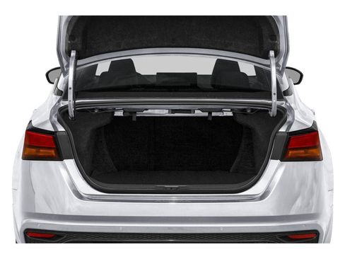 Used 2025 Nissan Altima 2.5 SR w/ SR Premium Package image 6