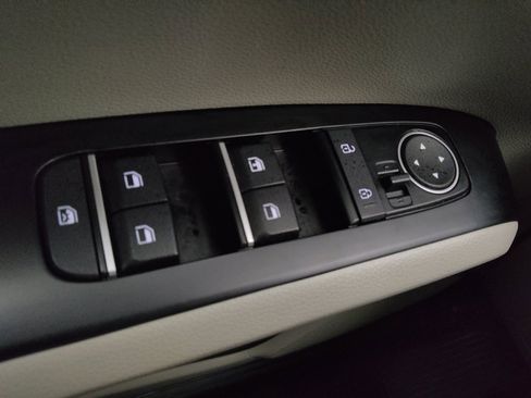 Used 2025 Kia Soul LX w/ LX Technology Package image 27