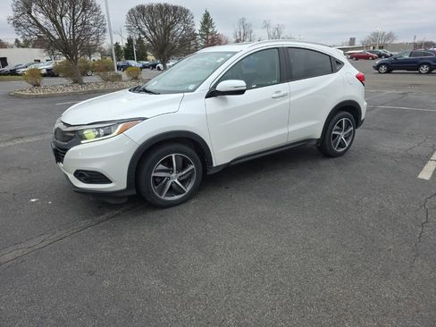 Used 2021 Honda HR-V EX image 3