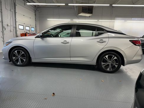 Used 2022 Nissan Sentra SV w/ Trunk Package image 10