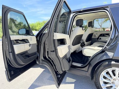 Used 2018 Land Rover Range Rover HSE AWD/4WD image 6