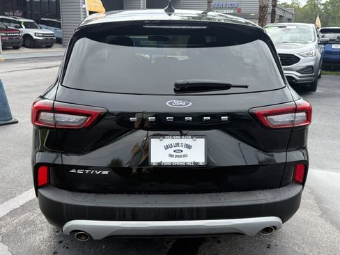 Certified 2025 Ford Escape Active FWD image 6
