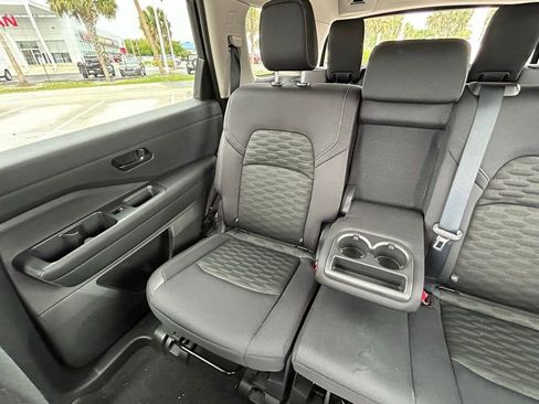 Used 2025 Nissan Pathfinder SV w/ Black Appearance Package image 13