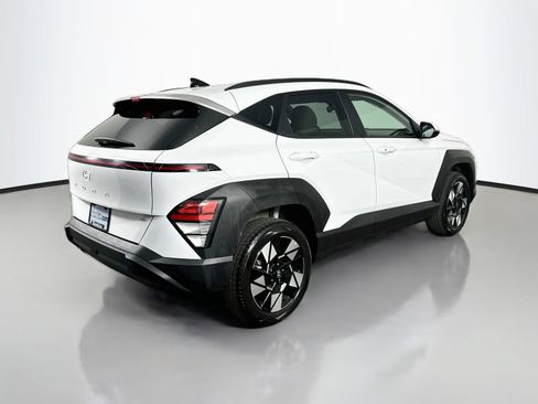 Used 2025 Hyundai Kona SEL AWD/4WD image 7