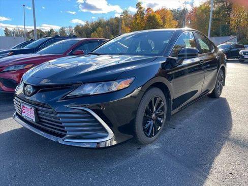 Used 2024 Toyota Camry LE image 1