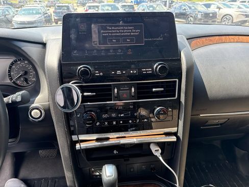 Used 2022 Nissan Armada SL w/ Cargo Package AWD/4WD image 7