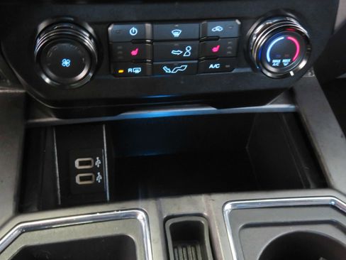 Used 2019 Ford F150 XLT w/ Equipment Group 302A Luxury image 42