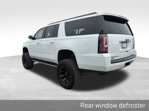 Used 2019 GMC Yukon XL SLE image 14