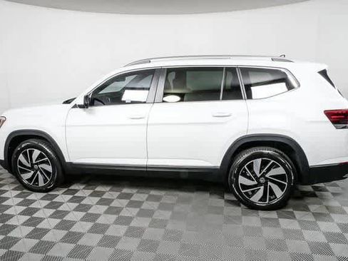 New 2026 Volkswagen Atlas SEL image 3