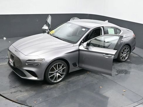 Used 2025 Genesis G70 2.5T image 61