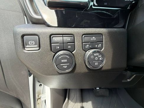 Used 2024 Chevrolet Silverado 1500 RST w/ Redline Edition AWD/4WD image 23