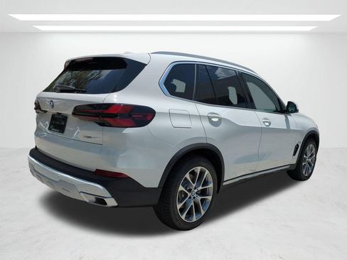 New 2026 BMW X5 sDrive40i w/ Parking Assistance Package RWD image 4
