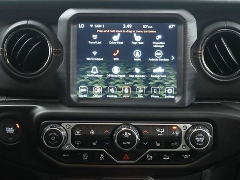 Used 2022 Jeep Gladiator Overland AWD/4WD image 17