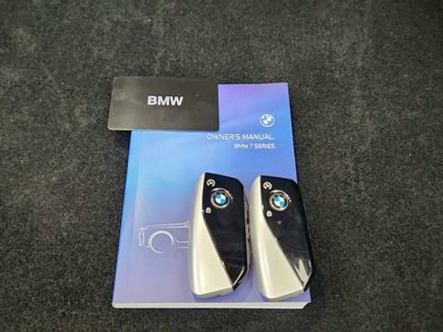 Used 2025 BMW 740i image 67