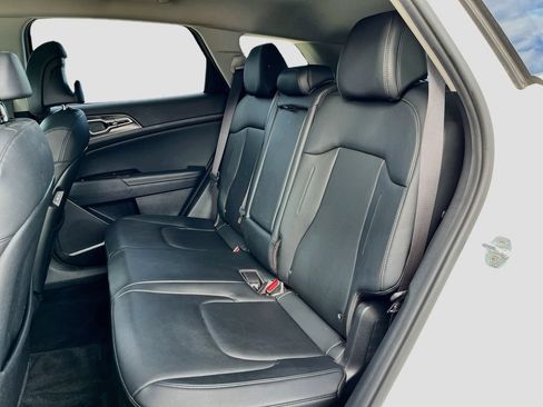 Certified 2023 Kia Sportage EX AWD/4WD image 29