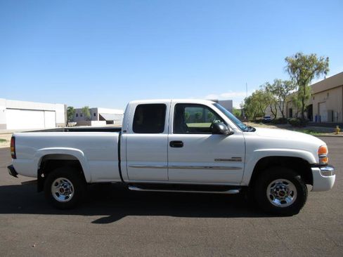 Used 2004 GMC Sierra 2500 SLE image 5