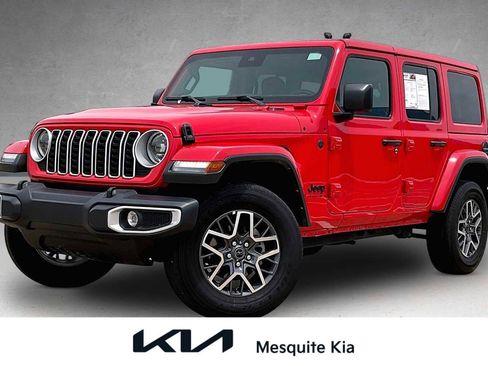 Used 2025 Jeep Wrangler Unlimited Sahara AWD/4WD image 1